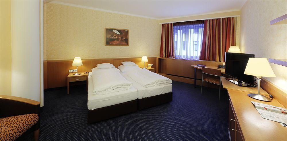 Strudlhof 4* Wiedeń